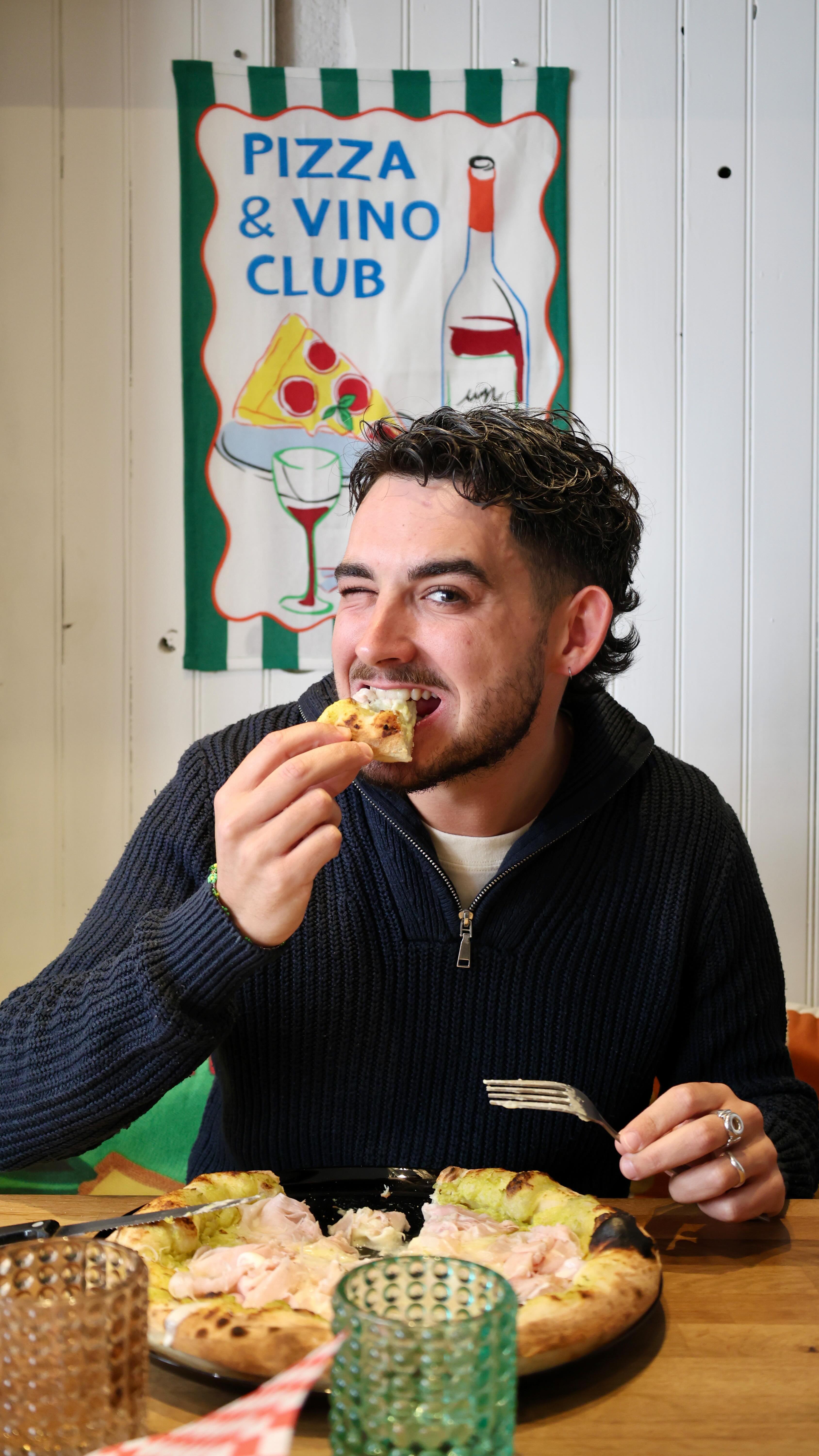 Ambiance Pizza & Vino Club